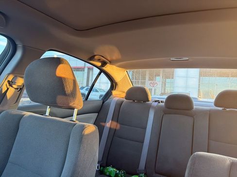 Used 2010 Honda Accord EX image 17