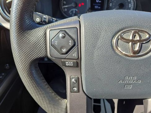 Used 2020 Toyota Tacoma TRD Off-Road AWD/4WD image 21