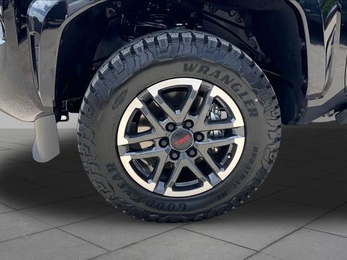 Used 2026 Toyota Tacoma TRD Sport AWD/4WD image 11