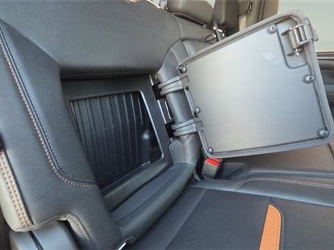 Used 2024 GMC Sierra 2500 AT4 w/ AT4 Preferred Package image 19