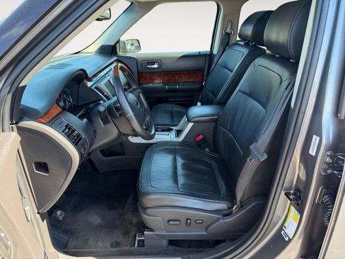 Used 2010 Ford Flex Limited AWD/4WD image 7
