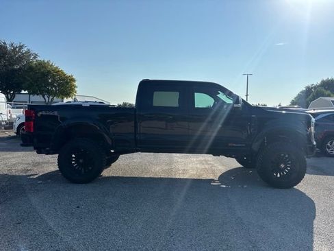 Used 2026 Ford F250 Lariat w/ Black Appearance Package AWD/4WD image 4