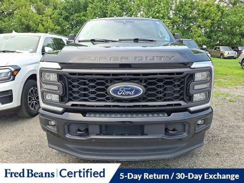 Used 2023 Ford F250 Lariat w/ Lariat Ultimate Package AWD/4WD image 2
