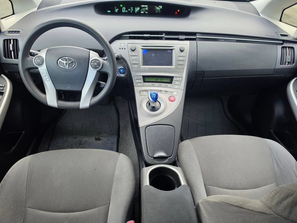 Used 2013 Toyota Prius Three FWD image 15