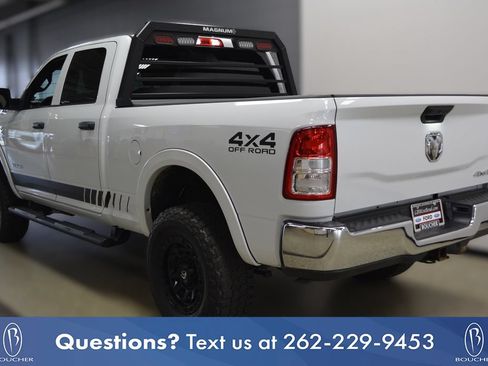 Used 2022 RAM 2500 Tradesman w/ Chrome Appearance Group AWD/4WD image 4