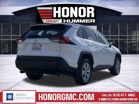 Used 2024 Toyota RAV4 LE image 4