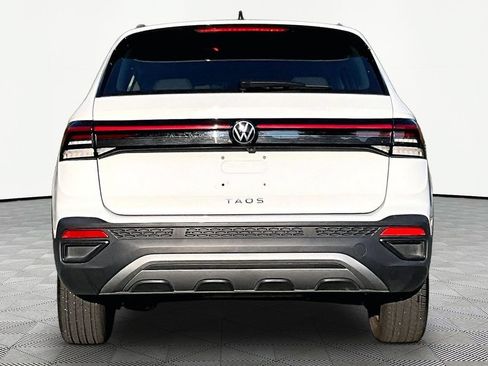 Used 2025 Volkswagen Taos S FWD image 6