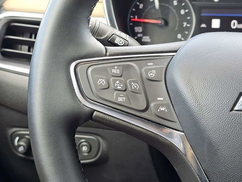 Used 2024 Chevrolet Equinox Premier FWD image 29