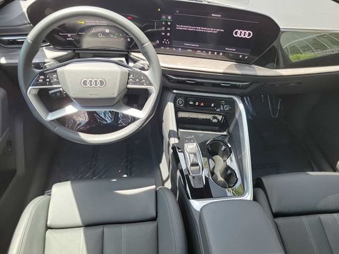 Certified 2025 Audi Q5 Premium Plus w/ Premium Plus AWD/4WD image 24