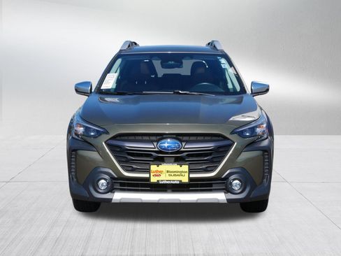 Used 2023 Subaru Outback Touring AWD/4WD image 2