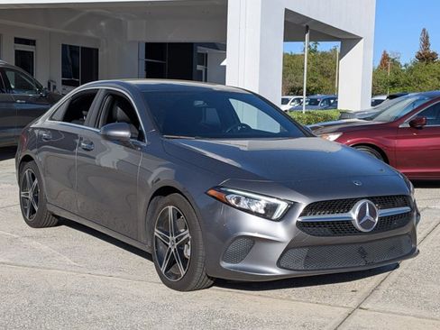 Certified 2022 Mercedes-Benz A 220 4MATIC image 4