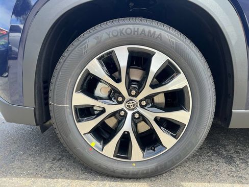 Used 2026 Toyota Grand Highlander AWD Hybrid image 6