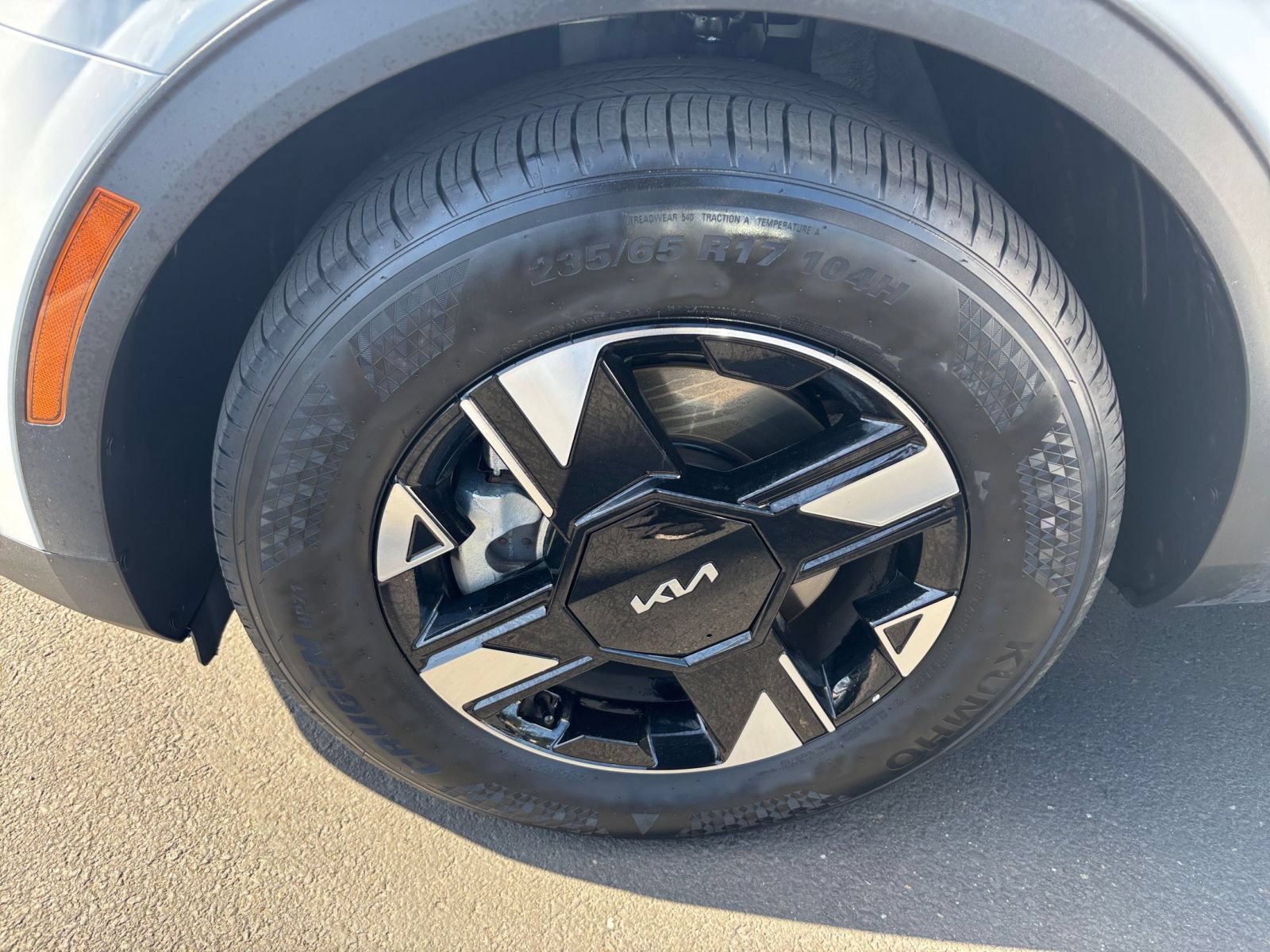 Used 2026 Kia Sportage LX FWD image 29