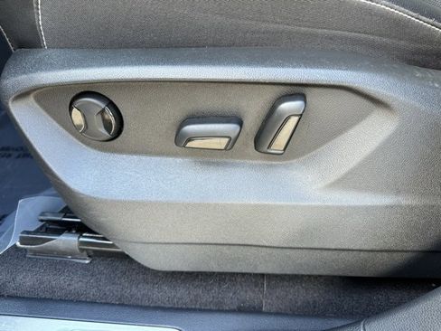 Used 2024 Volkswagen Atlas SE image 13