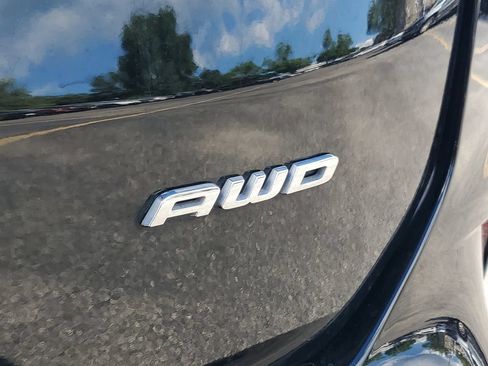 Used 2024 Ford Edge Titanium AWD/4WD image 5