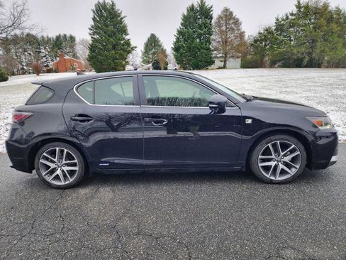 Used 2017 Lexus CT 200h image 5