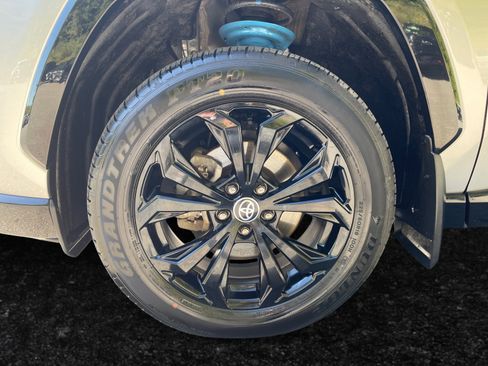 Used 2024 Toyota RAV4 XSE w/ Advanced Technology Package image 15