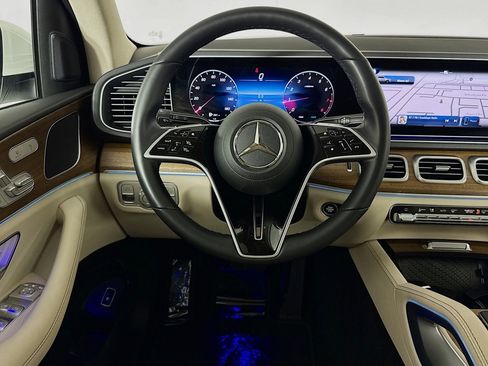Certified 2025 Mercedes-Benz GLE 350 4MATIC image 5