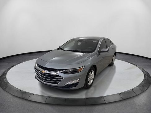 Used 2024 Chevrolet Malibu LS FWD image 1
