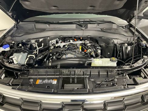 New 2026 Ford Explorer Active RWD image 9