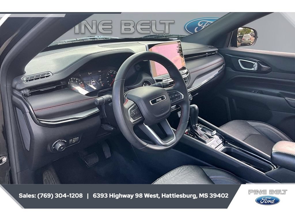 Used 2024 Jeep Compass Trailhawk AWD/4WD image 13