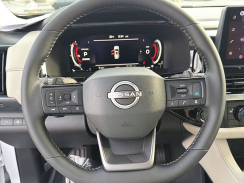 New 2026 Nissan Pathfinder SL FWD image 20
