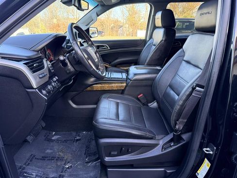 Used 2016 GMC Yukon XL Denali w/ Open Road Package AWD/4WD image 31