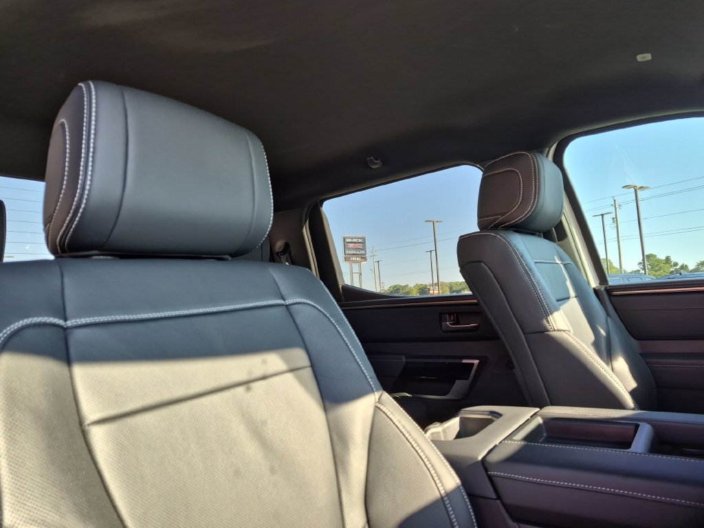 Used 2026 Toyota Tundra Limited AWD/4WD image 32