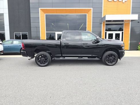 Certified 2025 RAM 2500 Big Horn AWD/4WD image 8