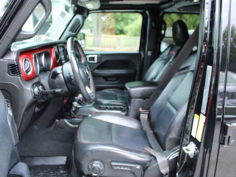 Used 2018 Jeep Wrangler Unlimited Rubicon AWD/4WD image 14