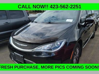 Used 2019 Chrysler Pacifica Touring-L Plus w/ Advanced Safetytec Group