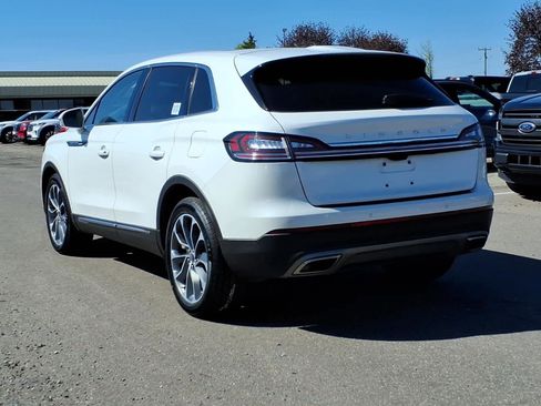 Used 2023 Lincoln Nautilus Reserve AWD/4WD image 8