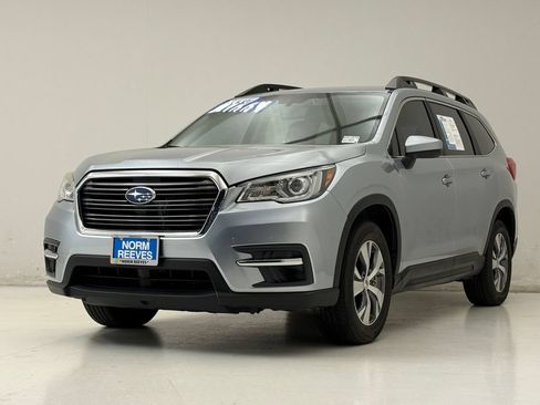 Used 2022 Subaru Ascent Premium w/ Convenience Package AWD/4WD image 2