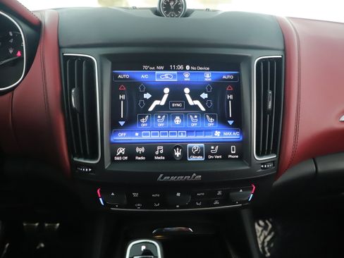 Used 2019 Maserati Levante S GranSport image 6