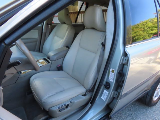 Used 2005 Volvo XC90 2.5T AWD/4WD image 16