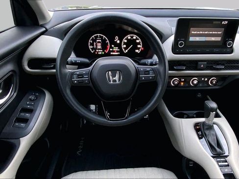 Used 2024 Honda HR-V LX image 6