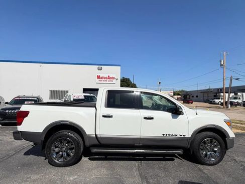Used 2018 Nissan Titan Platinum Reserve w/ Platinum Utility Package AWD/4WD image 2