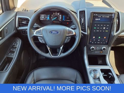 Used 2024 Ford Edge SEL w/ Convenience Package AWD/4WD image 6