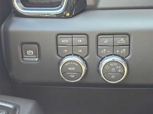 New 2026 GMC Sierra 1500 Denali AWD/4WD image 19