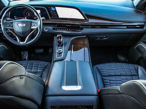 Used 2022 Cadillac Escalade ESV Sport Platinum w/ LPO, ONYX Package image 37