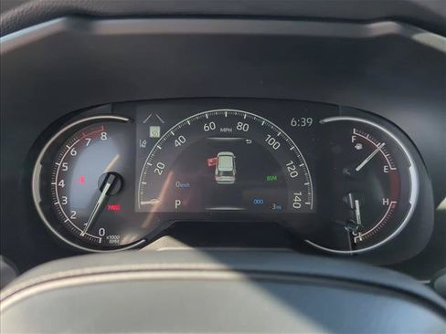 Certified 2025 Toyota RAV4 XLE w/ Convenience Package FWD image 18