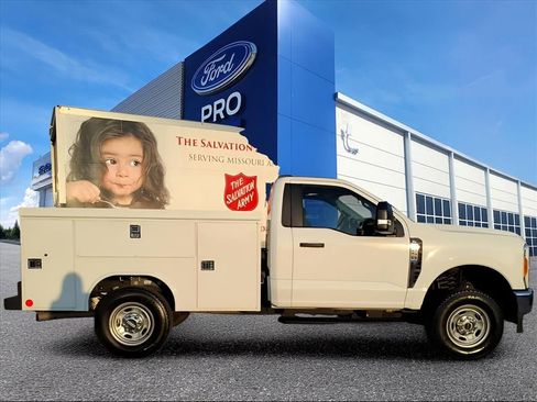 Used 2023 Ford F250 XL w/ XL Driver Assist Package image 7