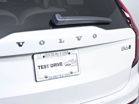 Certified 2026 Volvo XC90 B6 Ultra AWD/4WD image 38