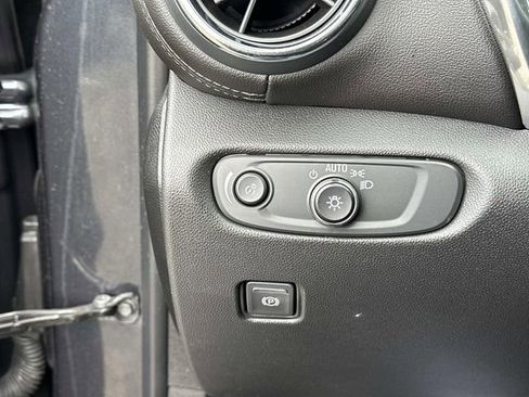 Used 2022 Chevrolet Blazer LT image 57