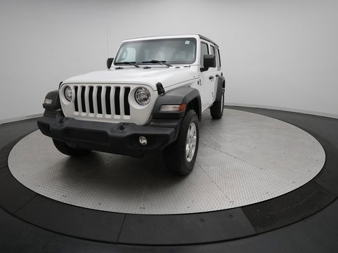 Used 2022 Jeep Wrangler Unlimited Sport image 32