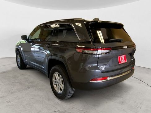 New 2025 Jeep Grand Cherokee Laredo image 3