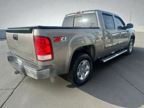 Used 2013 GMC Sierra 1500 SLE w/ All-Terrain Package image 5