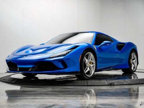 Used 2023 Ferrari F8 Tributo RWD image 6