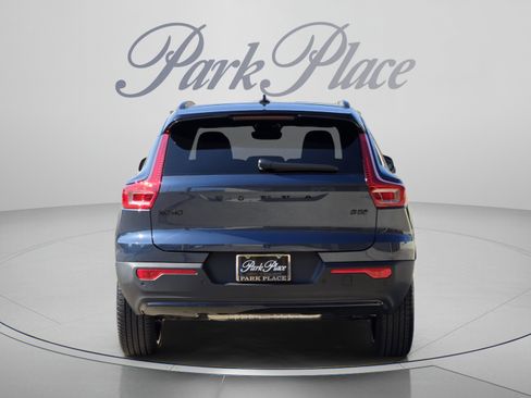 New 2026 Volvo XC40 B5 Ultra w/ Protection Package Premier AWD/4WD image 4