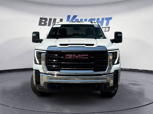 Used 2024 GMC Sierra 2500 Pro w/ Convenience Package AWD/4WD image 8